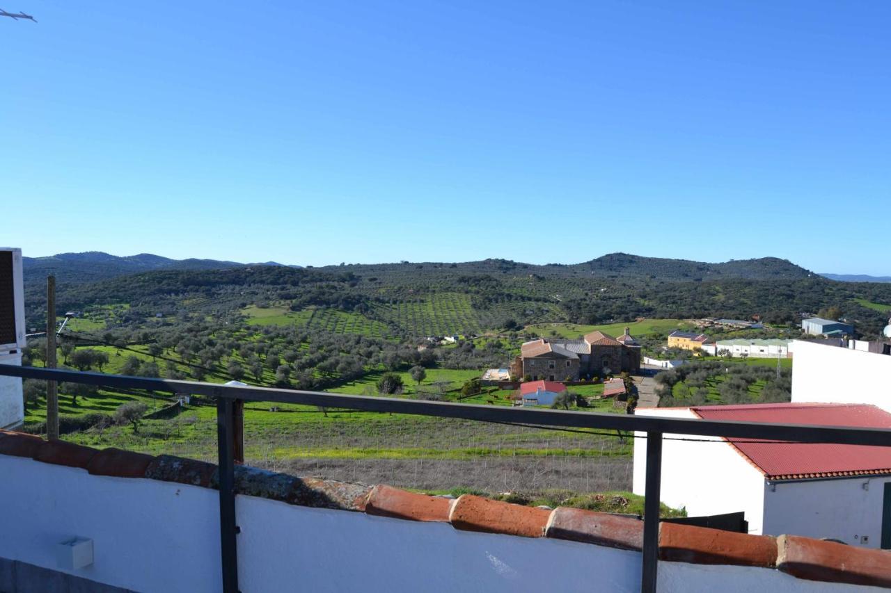 فيلا La Martela De Fuentes Casa De Diseno Rural Fuentes de León المظهر الخارجي الصورة